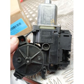 Recambio de motor elevalunas trasero derecho para volkswagen polo (6c1) advance bluemotion referencia OEM IAM 6R0959812N 5 PINES