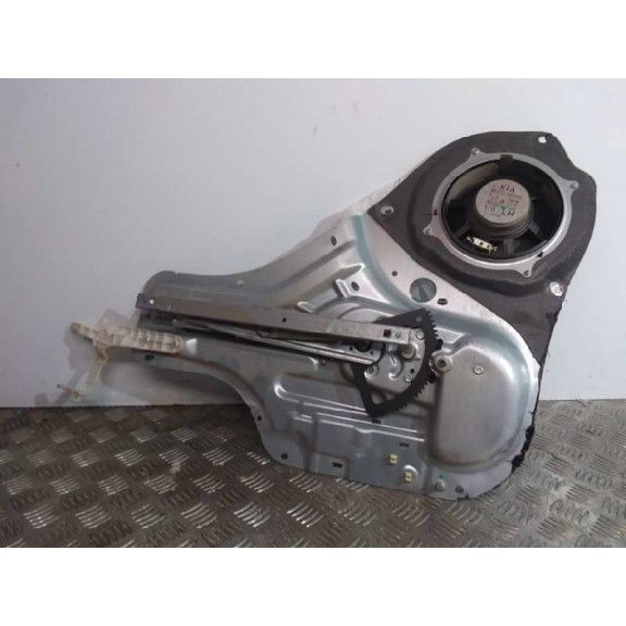 Recambio de elevalunas trasero izquierdo para kia soul 1.6 crdi cat referencia OEM IAM 834702KXXX  
