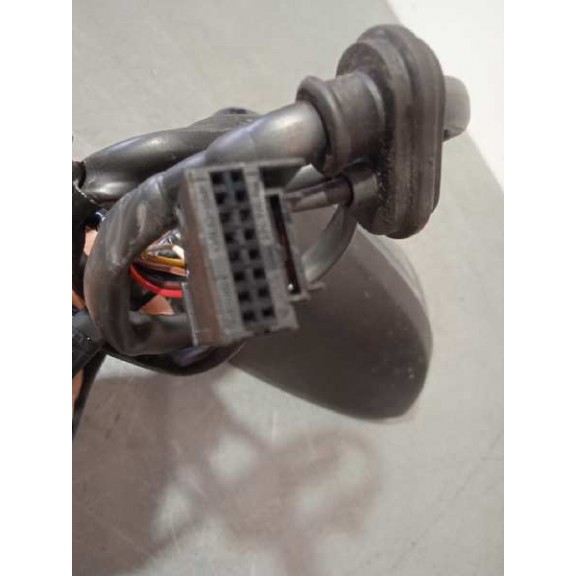 Recambio de retrovisor izquierdo para audi a4 berlina (8w2) advanced edition referencia OEM IAM  GRIS 6 PINES NO ABATIBLE