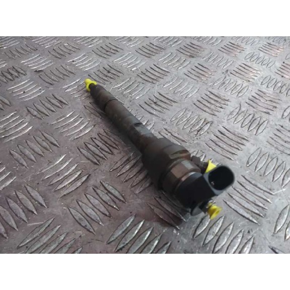 Recambio de inyector para bmw serie 1 berlina (e81/e87) 116d referencia OEM IAM 779844604  