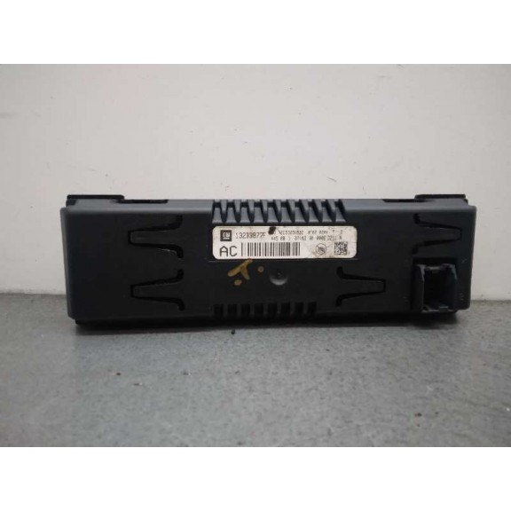 Recambio de display para opel insignia berlina edition referencia OEM IAM 13233977F  