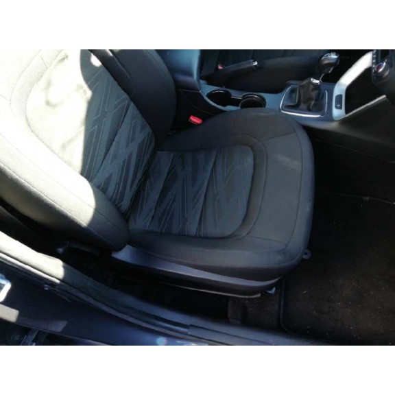Recambio de juego asientos completo para kia cee´d concept referencia OEM IAM  5 PUERTAS 
