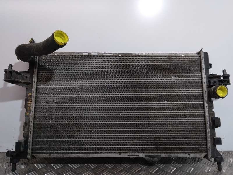 Recambio de radiador agua para opel corsa c corsavan referencia OEM IAM 13100381  