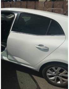 Recambio de puerta trasera izquierda para renault megane iv berlina 5p limited referencia OEM IAM   
