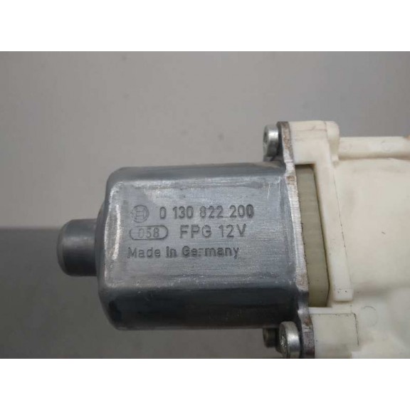 Recambio de motor elevalunas trasero derecho para peugeot 407 referencia OEM IAM 0130822200 999066103 6 PINS