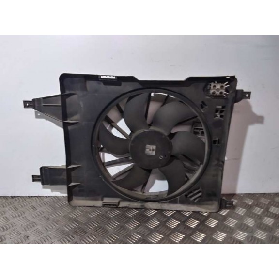 Recambio de electroventilador para renault megane ii berlina 5p confort authentique referencia OEM IAM 8200151464  