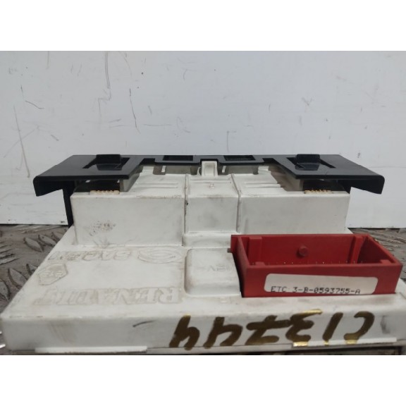 Recambio de display para renault megane ii berlina 5p confort authentique referencia OEM IAM 8200107839  