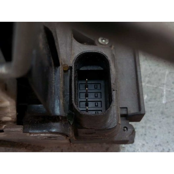 Recambio de cerradura puerta delantera derecha para mercedes-benz clase c w205 c200 bluetec referencia OEM IAM A0997201800 4 PIN