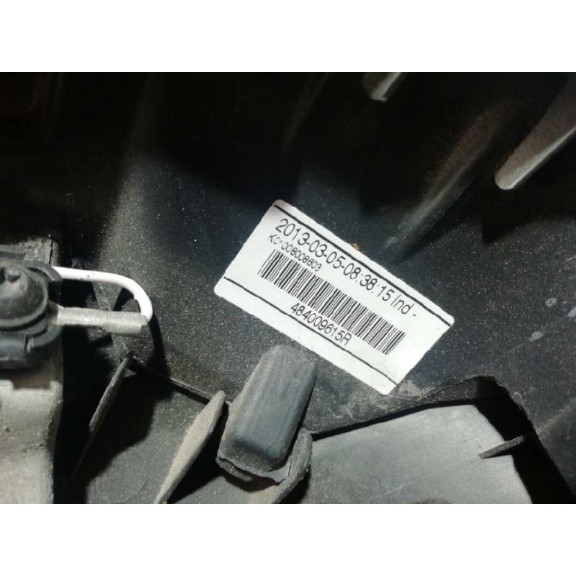 Recambio de volante para renault laguna iii referencia OEM IAM 484009615R  