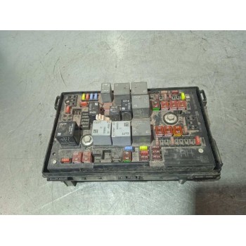 CAJA RELES / FUSIBLES 13318782 