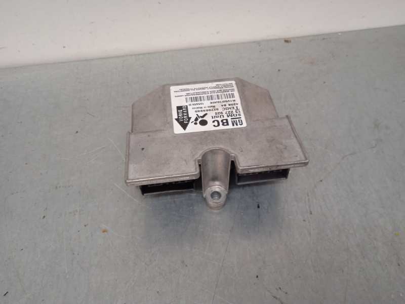 Recambio de centralita airbag para opel astra h berlina 1.6 16v referencia OEM IAM 13227920  
