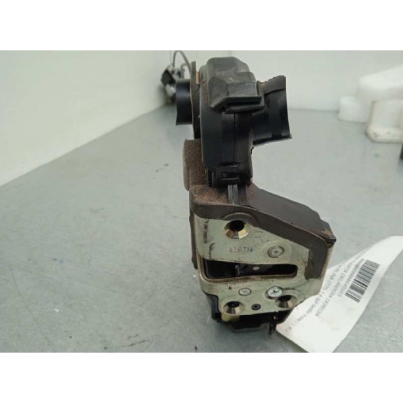 Recambio de cerradura puerta delantera derecha para toyota avensis berlina (t25) 1.8 sol sedán (4-ptas.) referencia OEM IAM   2 