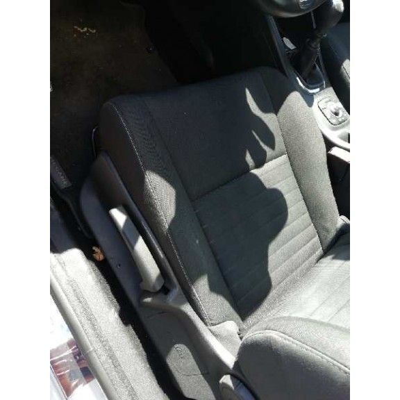 Recambio de asiento delantero izquierdo para renault megane iii coupe limited referencia OEM IAM  3 PUERTAS 