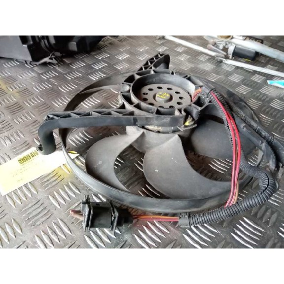 Recambio de electroventilador para volkswagen polo (9n1) 1.9 tdi referencia OEM IAM 881060902  