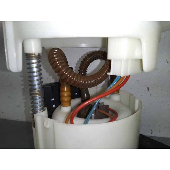 Recambio de aforador para peugeot 207 confort referencia OEM IAM 968493448 CON BOMBA 4 CABLES