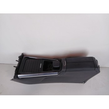 Recambio de apoyabrazos central para mercedes-benz gla (h247) gla 200 d (247.712) referencia OEM IAM A24768318009051  A177680660