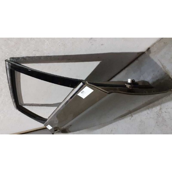 Recambio de puerta trasera derecha para hyundai i40 cw gl comfort referencia OEM IAM 770043Z300 MARRÓN CLARO 770043Z300