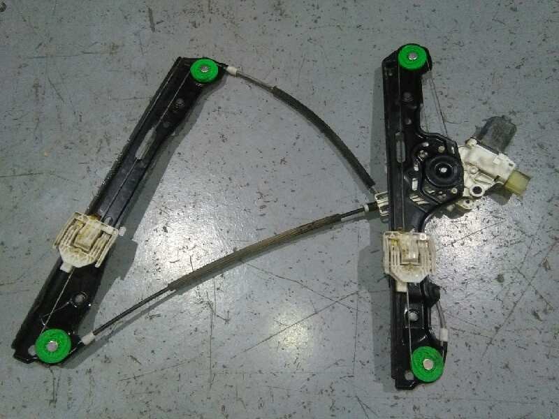 Recambio de elevalunas delantero izquierdo para bmw serie 1 berlina (e81/e87) 118d referencia OEM IAM 7138465E ELECTRICO 5P 6 PI