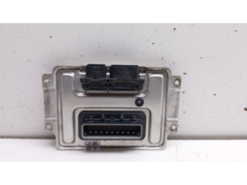 Recambio de centralita motor uce para chrysler 300c (lx, le) 3.0 crd referencia OEM IAM p04692230af  