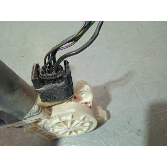 Recambio de motor elevalunas delantero derecho para mercedes-benz clase clk (w209) coupe 220 cdi (209.308) referencia OEM IAM A2