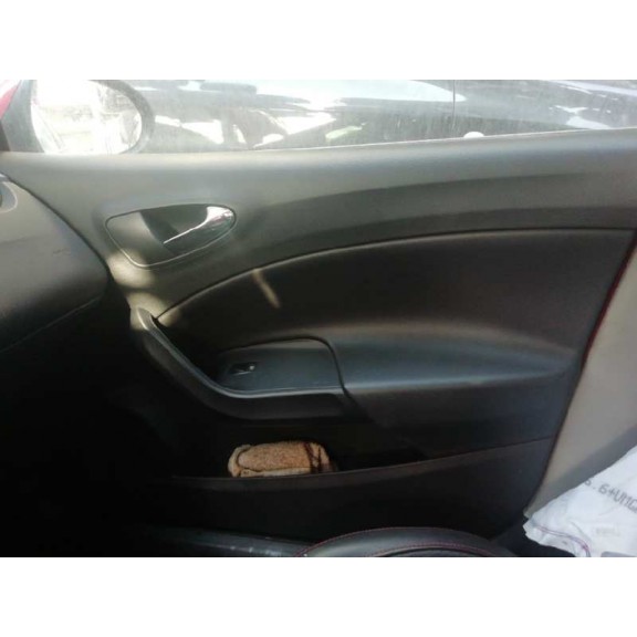 Recambio de guarnecido puerta delantera derecha para seat ibiza st (6j8) fr referencia OEM IAM   