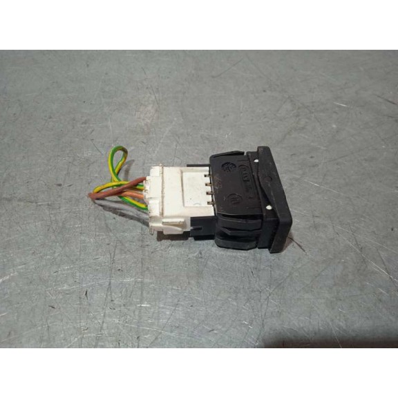 Recambio de mando elevalunas delantero izquierdo para peugeot 106 (s2) sport pack referencia OEM IAM SR  