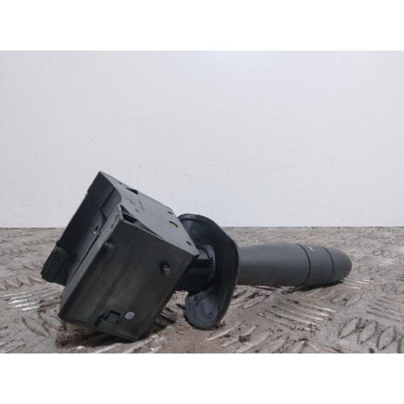 Recambio de mando limpia para dacia logan ambiance referencia OEM IAM 8200792575  