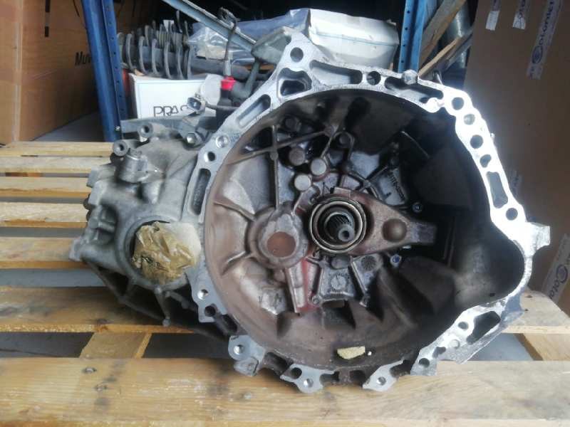 Recambio de caja casco para toyota auris 1.4 turbodiesel cat referencia OEM IAM  PARA PIEZAS 5V