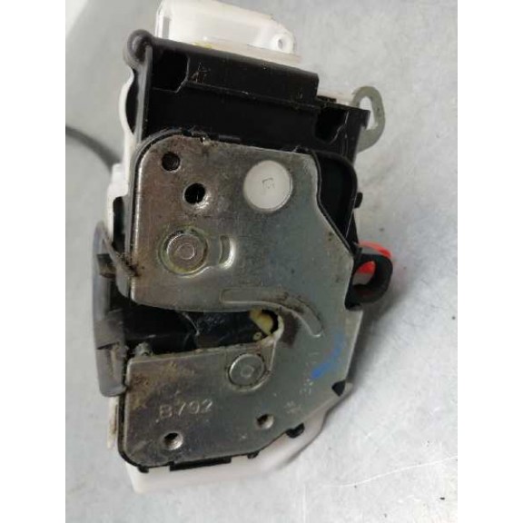 Recambio de cerradura puerta delantera izquierda para peugeot bipper 1.3 16v hdi fap referencia OEM IAM 1365229080 1361752080 5 