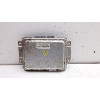 Recambio de centralita motor uce para chrysler 300c (lx, le) 3.0 crd referencia OEM IAM p04692230af  