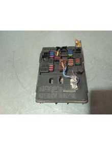 Recambio de caja reles / fusibles para nissan note acenta referencia OEM IAM 241426300309 284B71HZ2A 