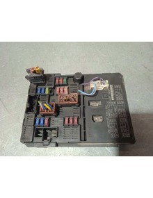 Recambio de caja reles / fusibles para nissan note acenta referencia OEM IAM 241426300309 284B71HZ2A  2