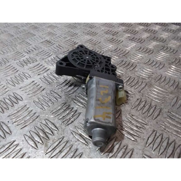 Recambio de motor elevalunas delantero izquierdo para kia carens (un) 2.0 crdi referencia OEM IAM   