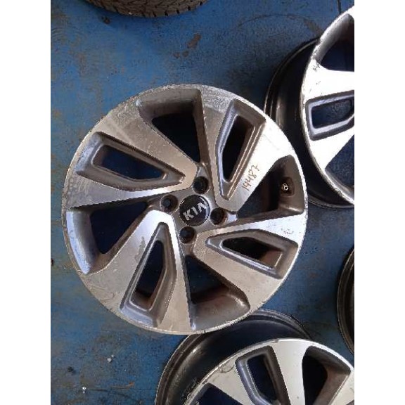 Recambio de juego llantas para kia rio 1.1 crdi cat referencia OEM IAM 65JX17ET43 X4 SIN NEUMATICOS 17