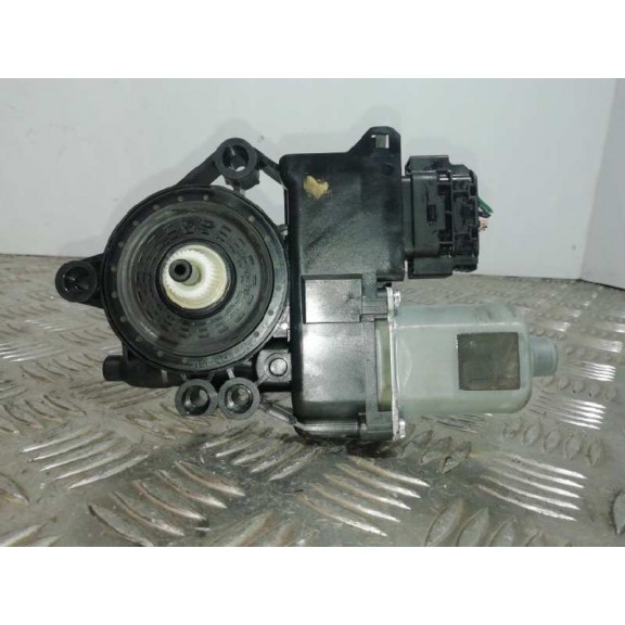 Recambio de motor elevalunas delantero derecho para hyundai i40 comfort referencia OEM IAM 1137328786  