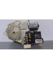 Recambio de motor elevalunas delantero derecho para citroën c4 berlina collection referencia OEM IAM 9681574880  