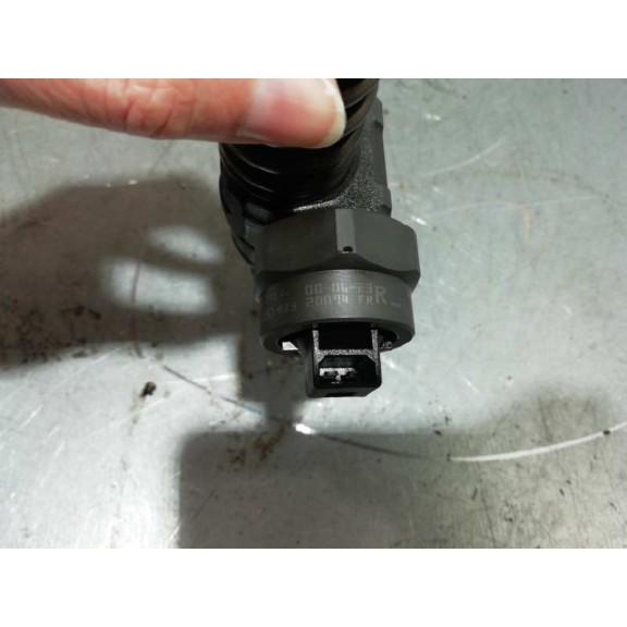 Recambio de inyector para skoda fabia (6y2/6y3) comfort referencia OEM IAM 038130073J 0414720015 X1