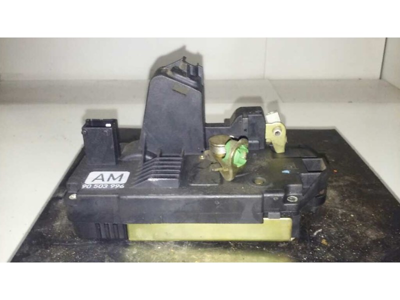 Recambio de cerradura puerta trasera derecha para opel vectra b berlina básico (1999) referencia OEM IAM 9053996  