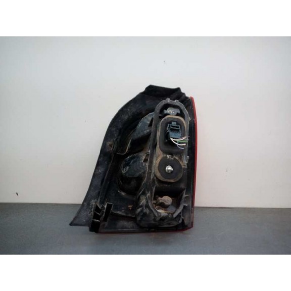 Recambio de piloto trasero izquierdo para renault twingo authentique referencia OEM IAM 8200387888  