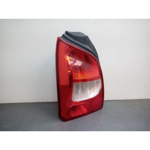 Recambio de piloto trasero izquierdo para renault twingo authentique referencia OEM IAM 8200387888  