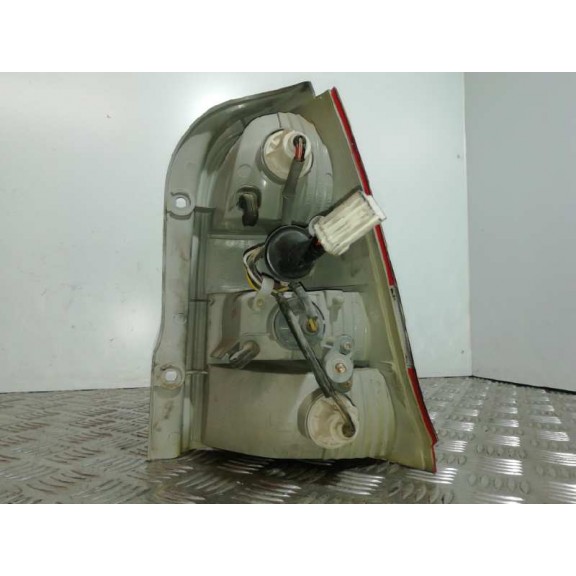 Recambio de piloto trasero izquierdo para daewoo nexia gl referencia OEM IAM  ESQUINA ROTA 