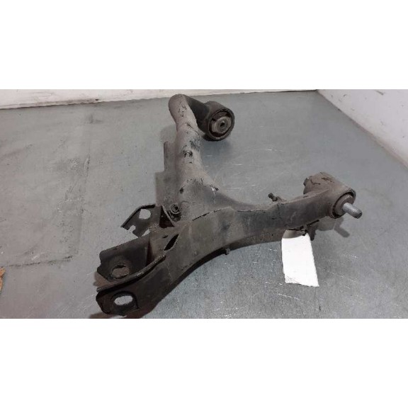 Recambio de brazo suspension superior trasero derecho para land rover discovery v6 td s referencia OEM IAM   