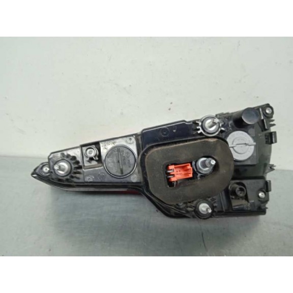 Recambio de piloto trasero izquierdo interior para audi a4 berlina (8w2) advanced edition referencia OEM IAM  NO LED 