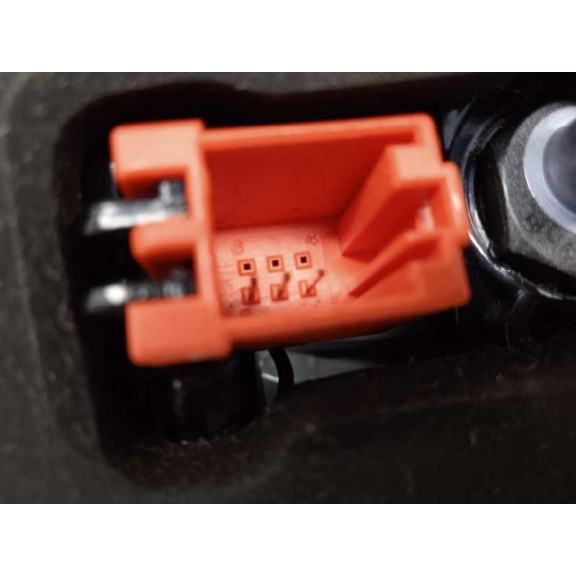 Recambio de piloto trasero izquierdo interior para audi a4 berlina (8w2) advanced edition referencia OEM IAM  NO LED 