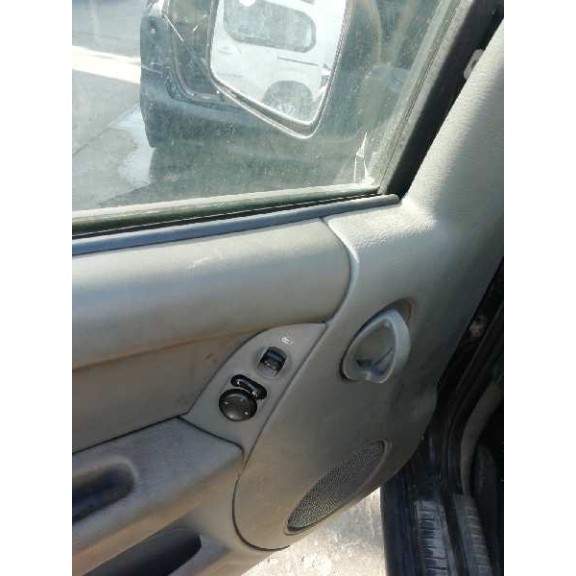 Recambio de retrovisor derecho para jeep cherokee (kj) 2.4 cat referencia OEM IAM   