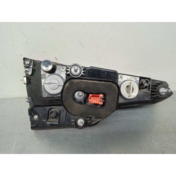 Recambio de piloto trasero derecho interior para audi a4 berlina (8w2) advanced edition referencia OEM IAM  NO LED 