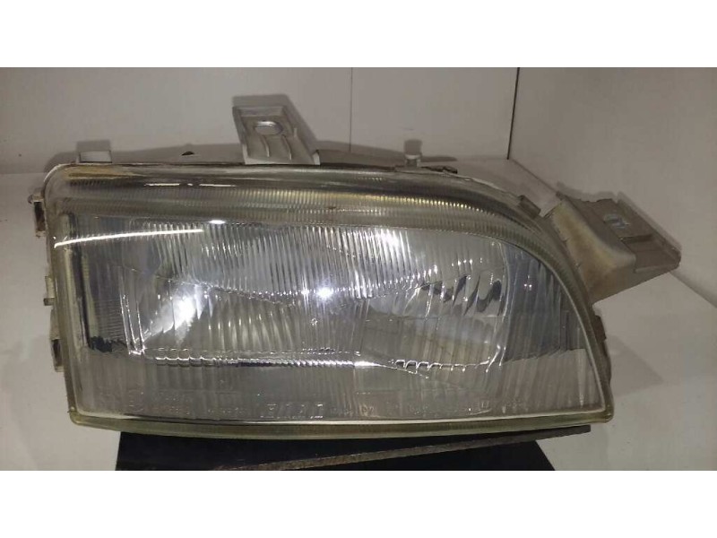 Recambio de faro derecho para fiat punto berlina (176) td 60 cult referencia OEM IAM 46481413  