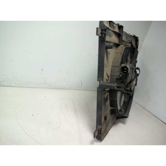 Recambio de electroventilador para volvo v40 kinetic referencia OEM IAM 940009301  