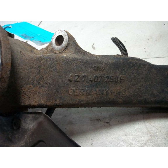 Recambio de mangueta delantera derecha para audi allroad quattro (4b5) 2.7 t referencia OEM IAM 4Z7407258F  