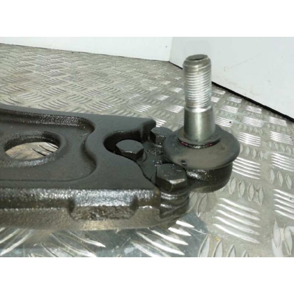Recambio de brazo suspension inferior delantero izquierdo para fiat talento kombi (296) referencia OEM IAM 8200688033  